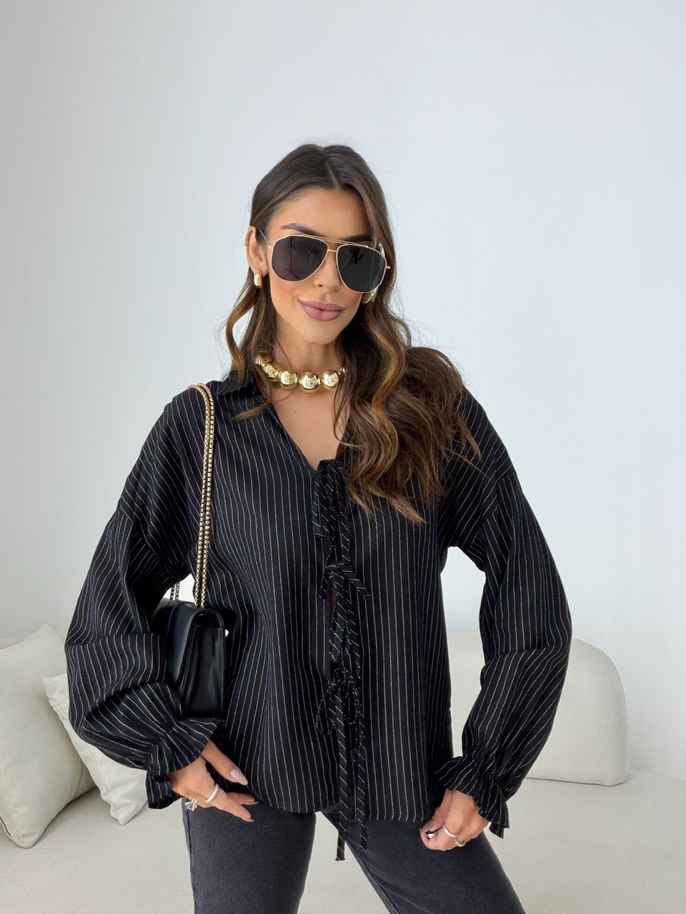 CAMISA MARIA CECÍLIA RISCA DE GIZ PRETA