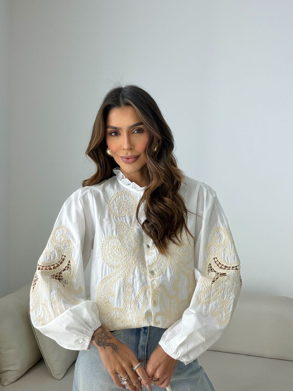 CAMISA VIVIAN BORDADA OFF