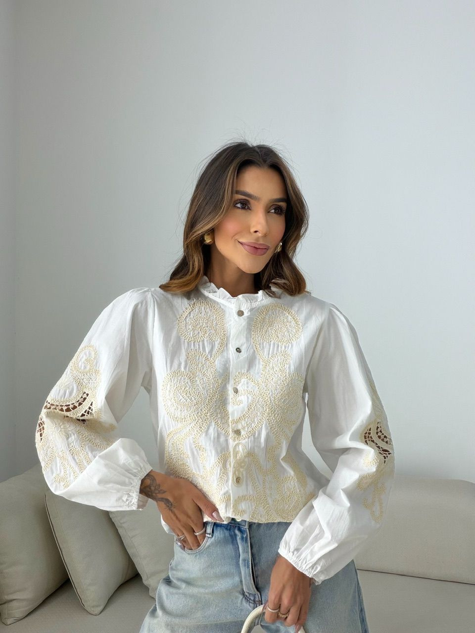 CAMISA VIVIAN BORDADA OFF