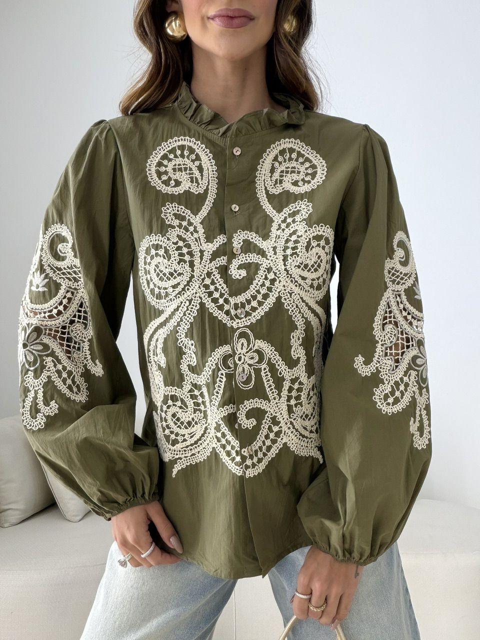 CAMISA VIVIAN BORDADA VERDE