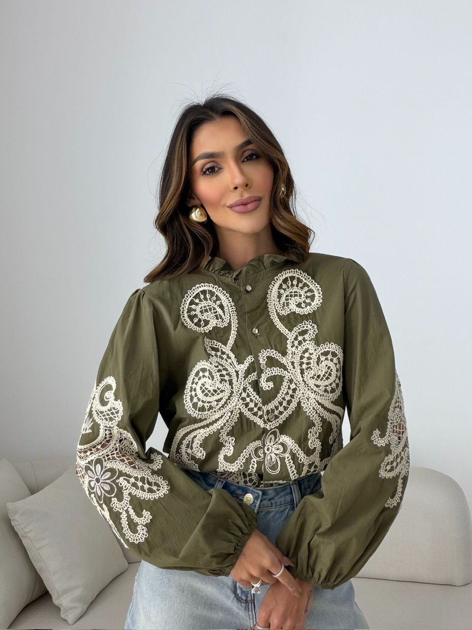 CAMISA VIVIAN BORDADA VERDE