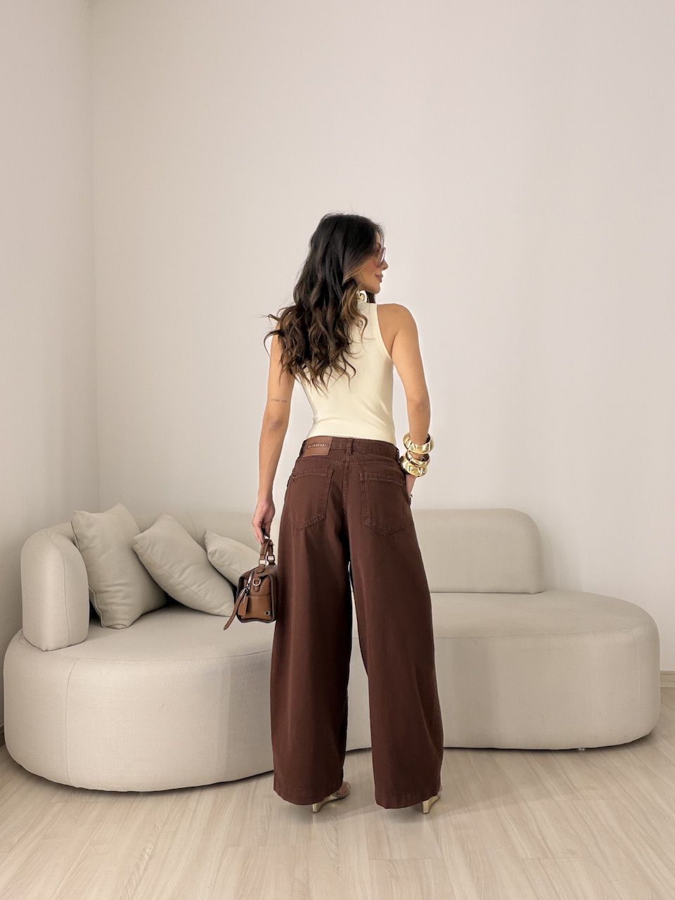 CALÇA VALÉRIA BARREL MARROM