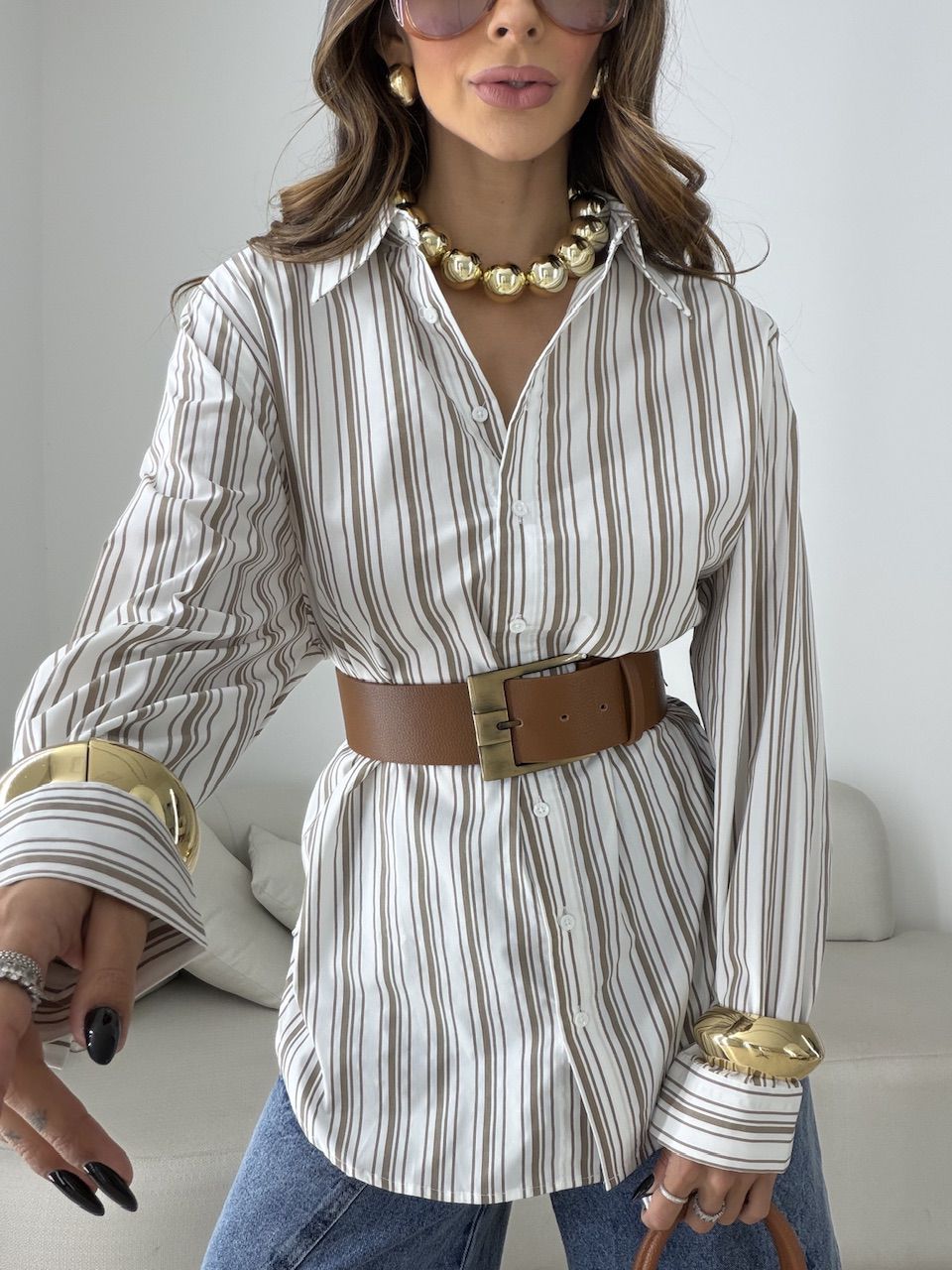 CAMISA HELENA LISTRADA MARROM