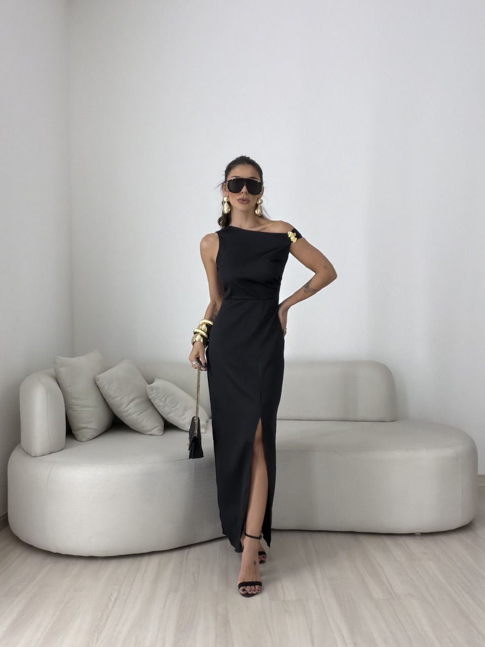VESTIDO CAROL FENDA PRETO
