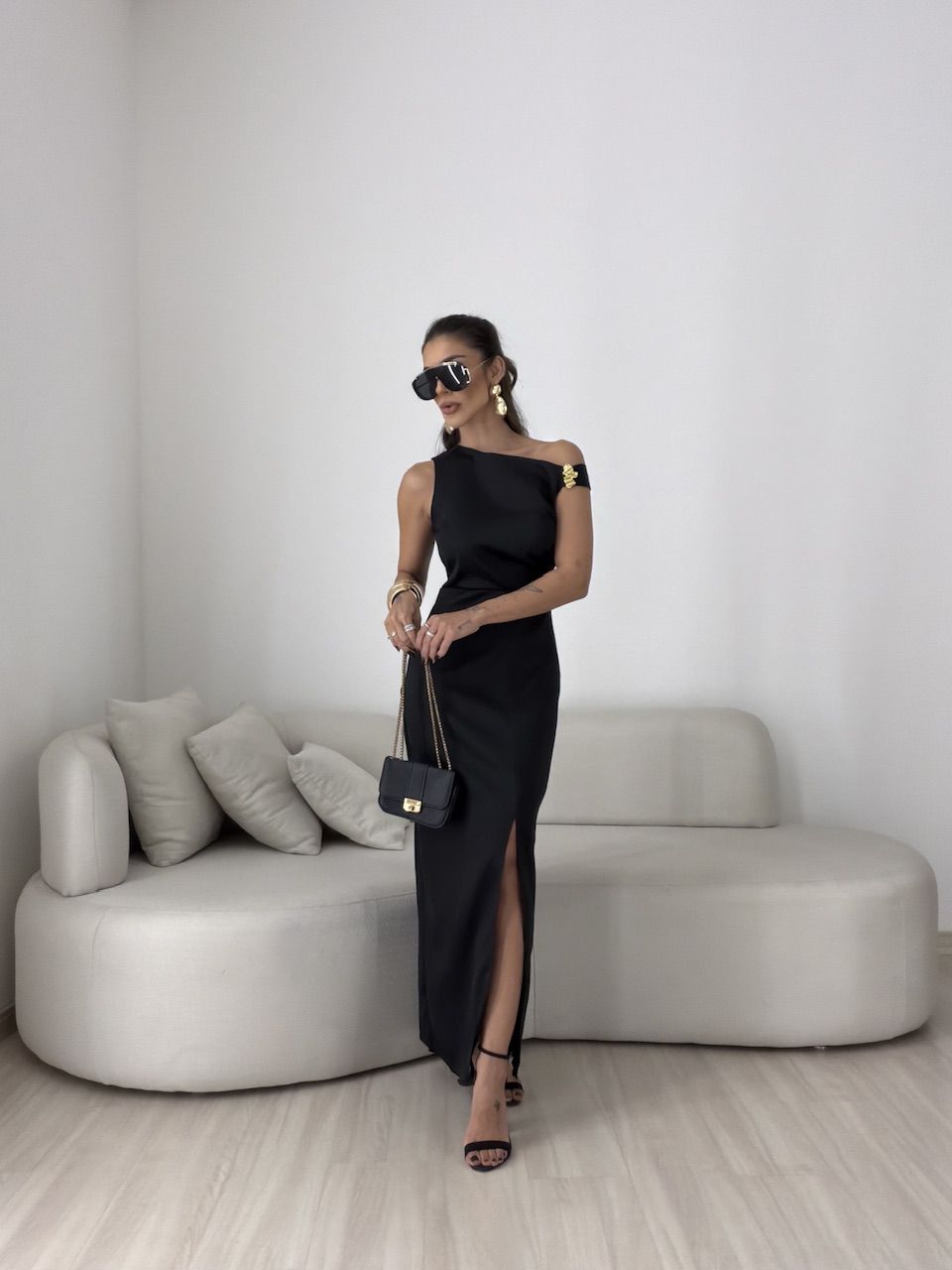VESTIDO CAROL FENDA PRETO