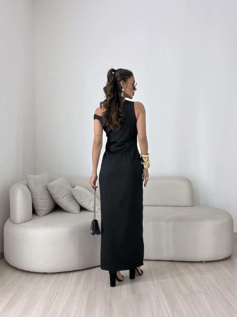 VESTIDO CAROL FENDA PRETO