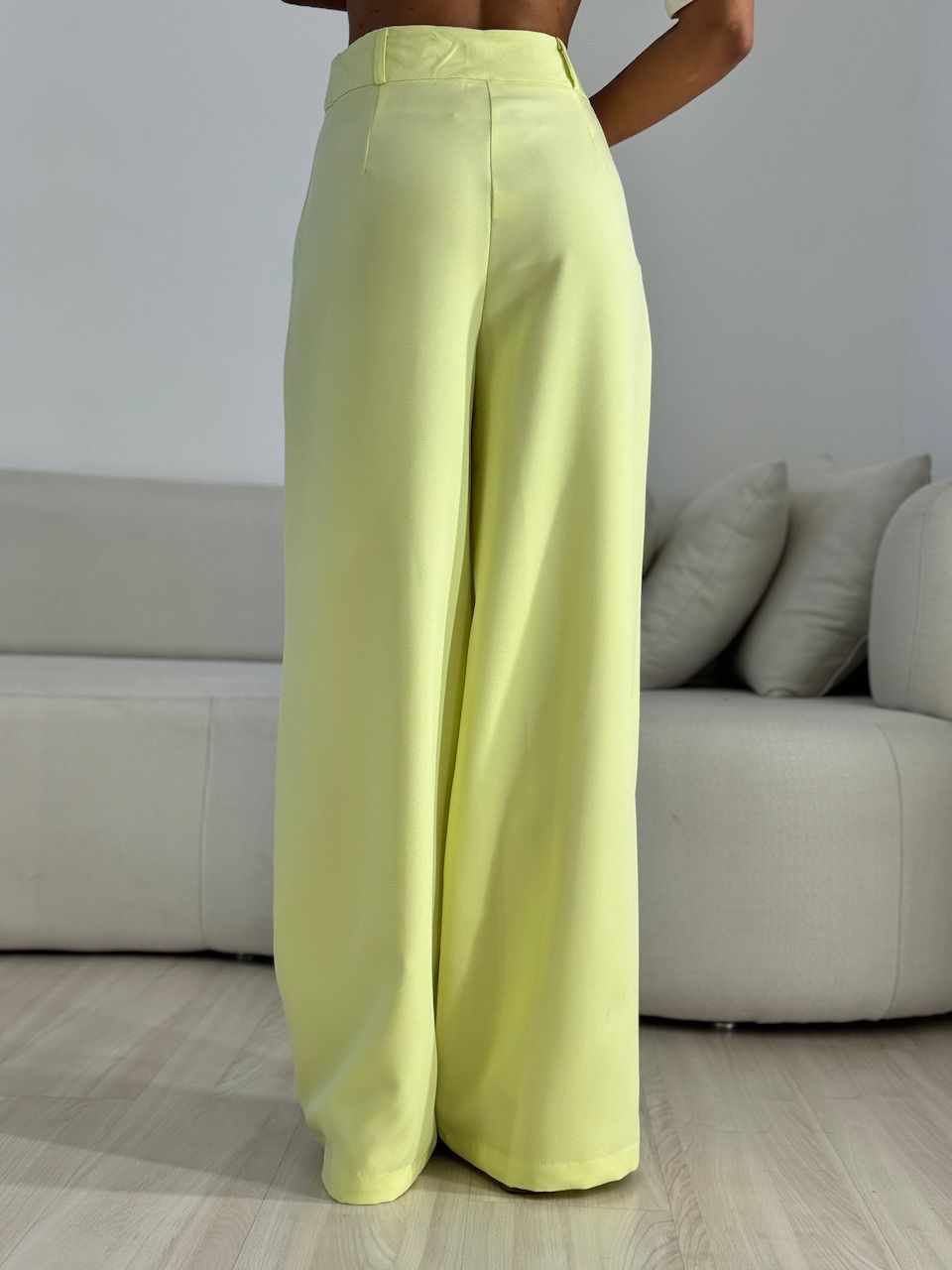 CALÇA LAILA ALFAIATARIA LIMA