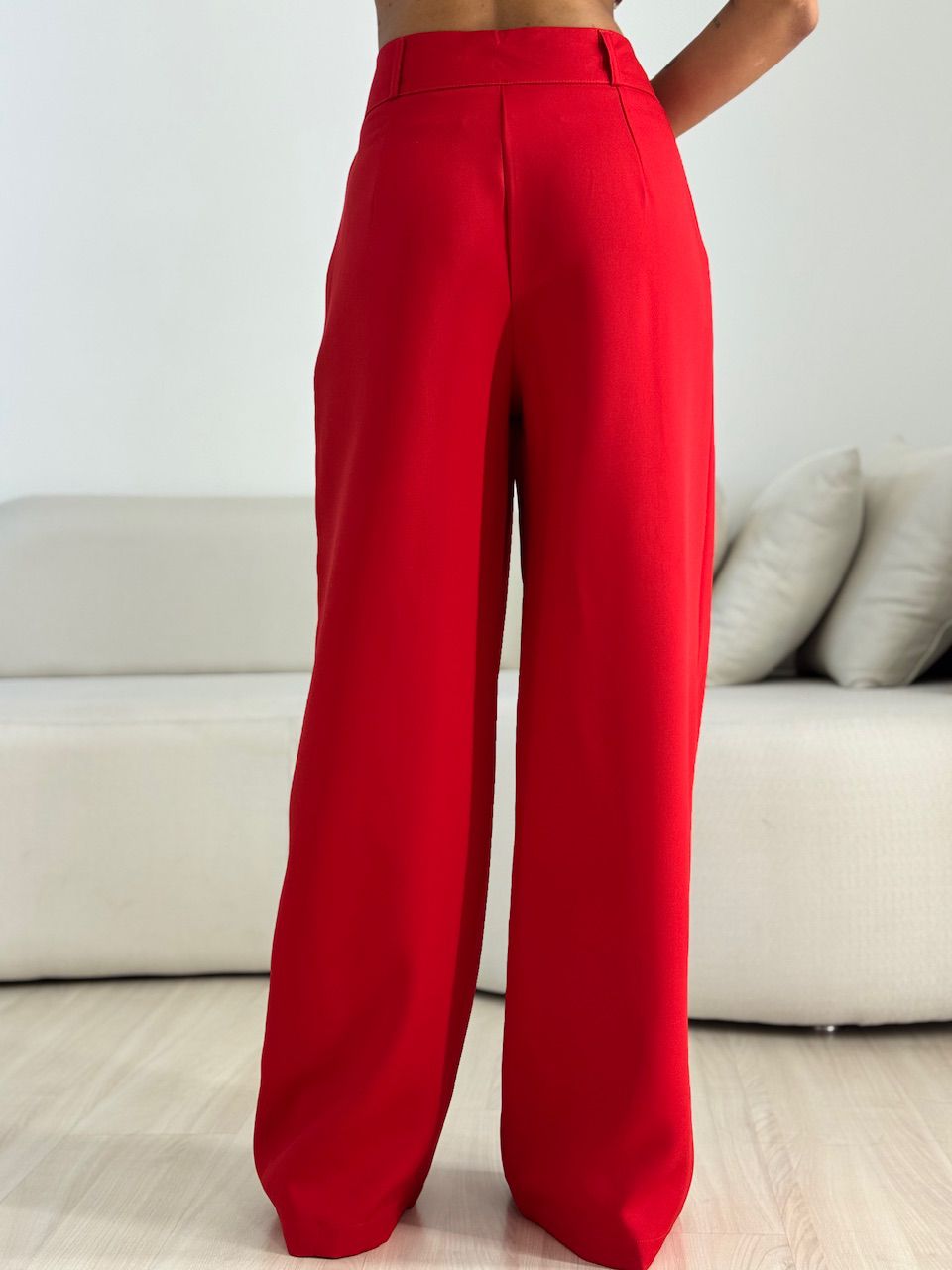 CALÇA LAILA ALFAIATARIA VERMELHA