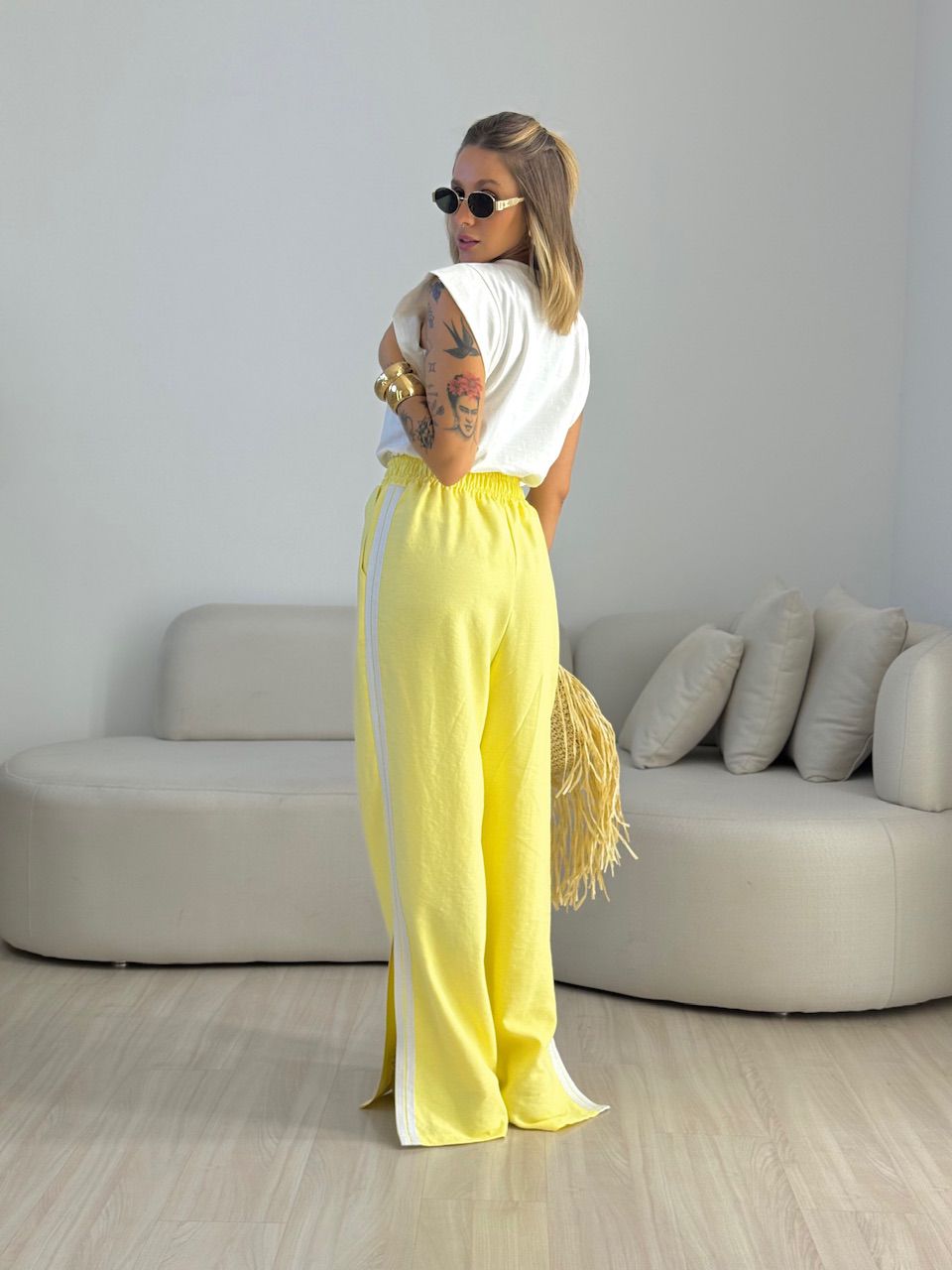 CALÇA AGNES CF LISTRAS AMARELO
