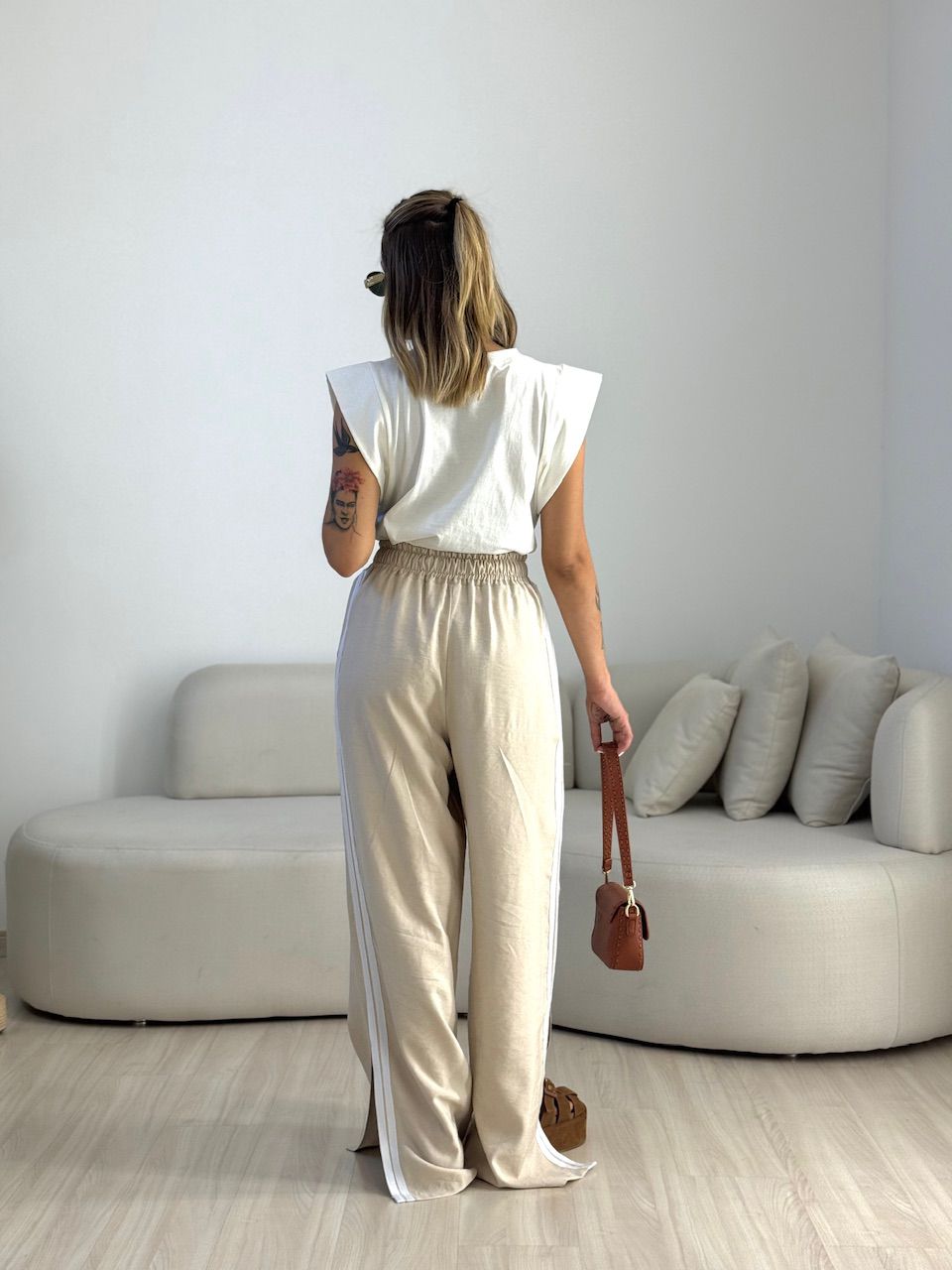 CALÇA AGNES CF LISTRAS AREIA