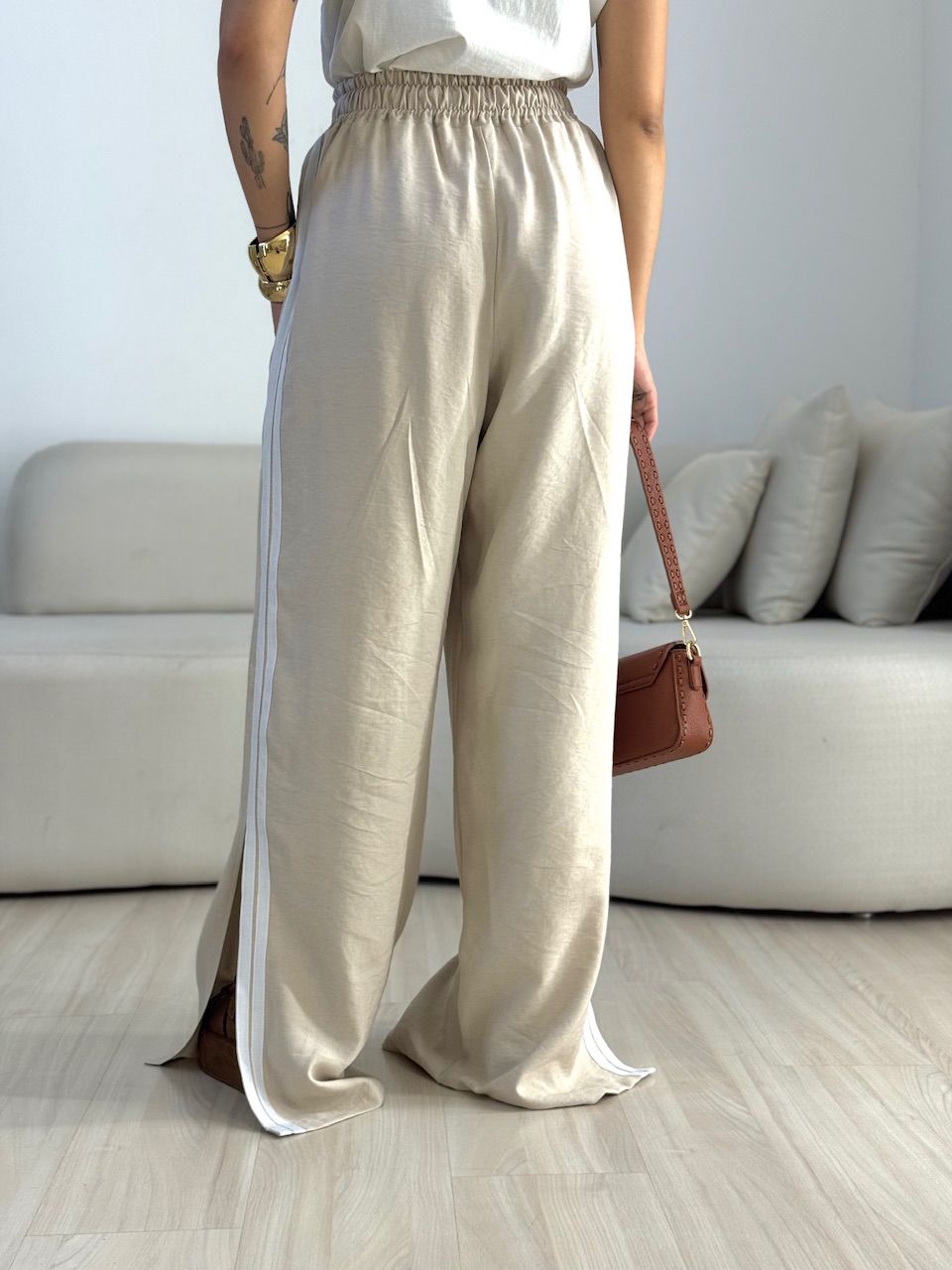 CALÇA AGNES CF LISTRAS AREIA