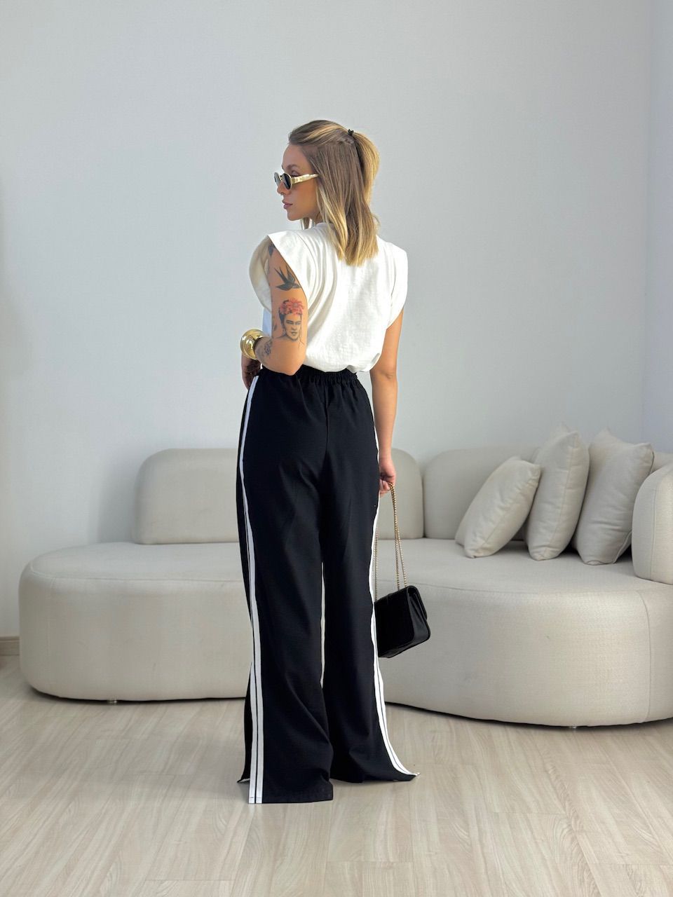 CALÇA AGNES CF LISTRAS PRETA