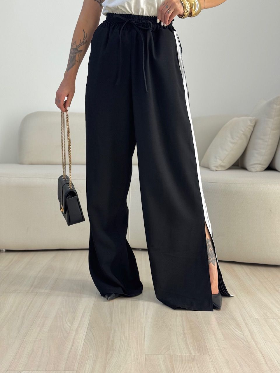 CALÇA AGNES CF LISTRAS PRETA - 0073340033 - CAROLLA FERRARO