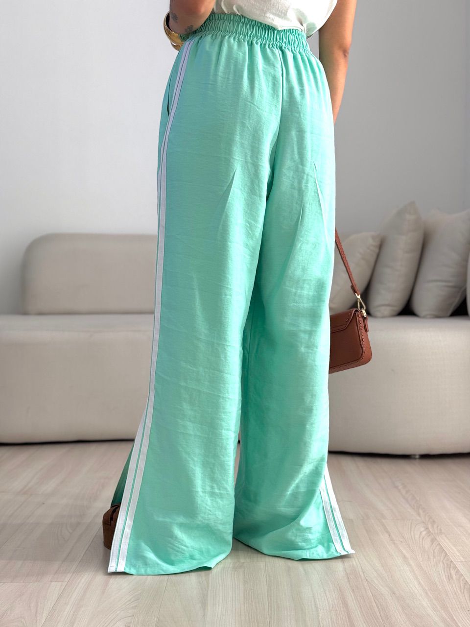 CALÇA AGNES CF LISTRAS VERDE ÁGUA