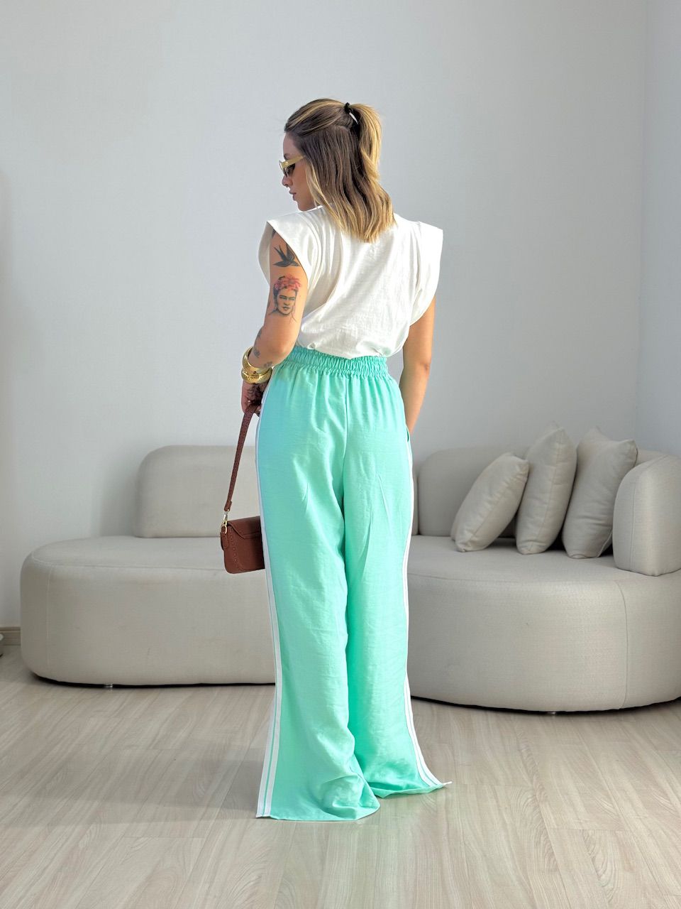 CALÇA AGNES CF LISTRAS VERDE ÁGUA