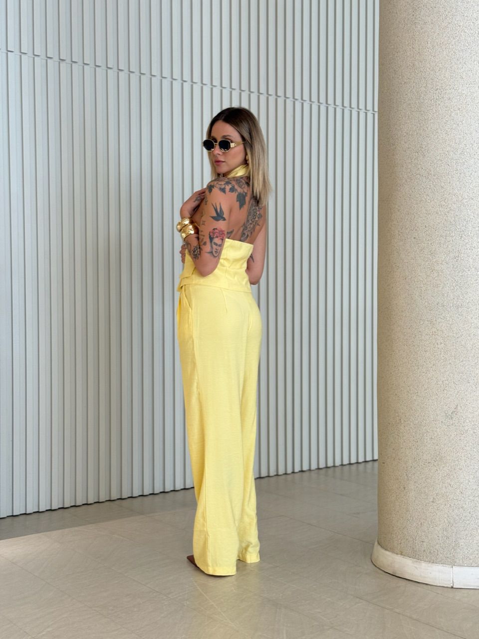 CONJUNTO MARCELA GOLA FRENTE ÚNICA AMARELO