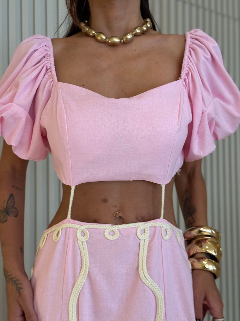 VESTIDO EMILIA BORDADO ROSA