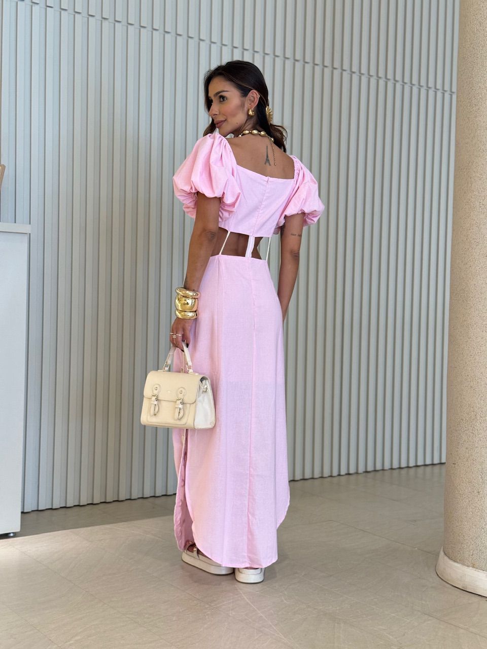 VESTIDO EMILIA BORDADO ROSA