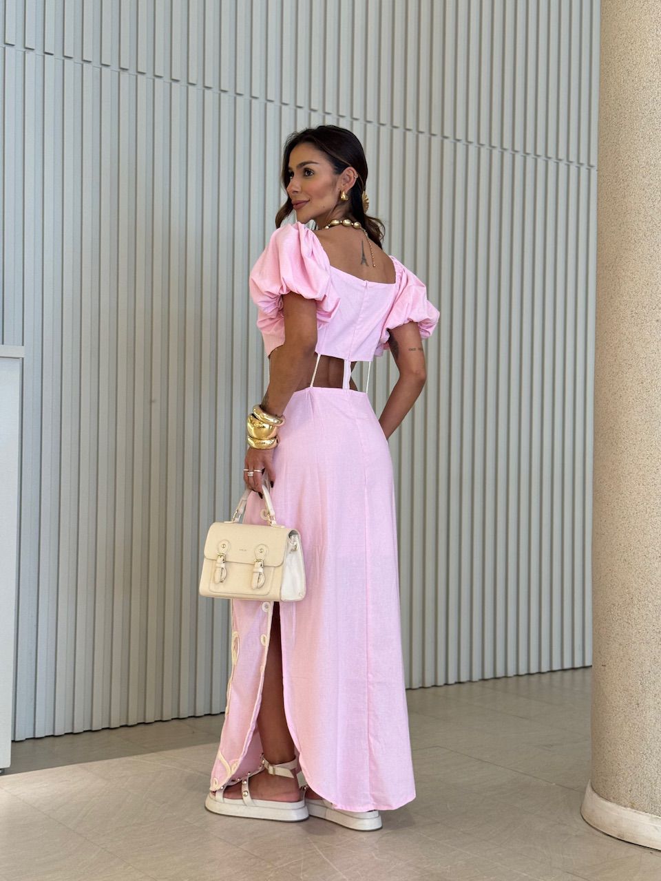 VESTIDO EMILIA BORDADO ROSA