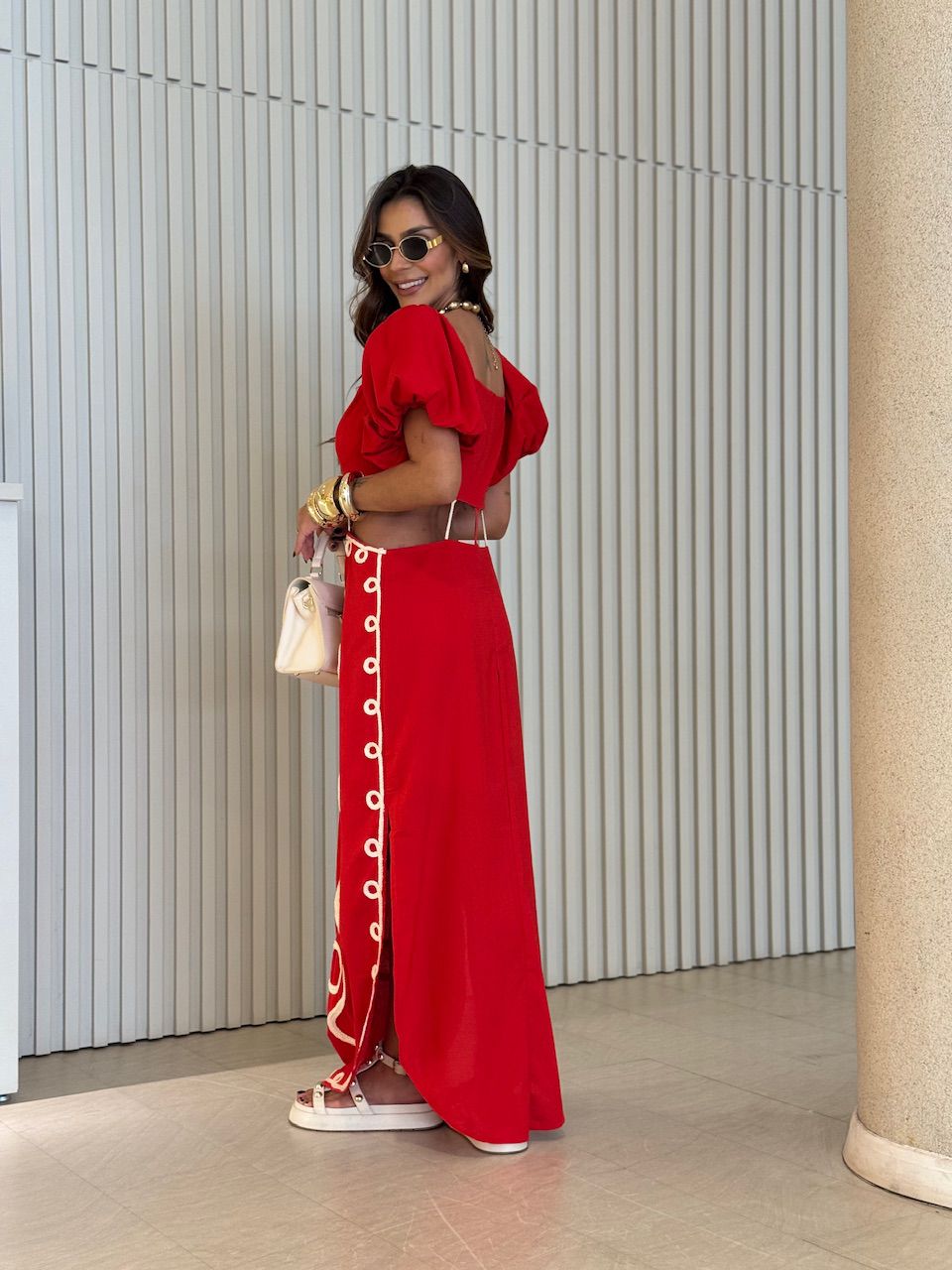 VESTIDO EMILIA BORDADO VERMELHO