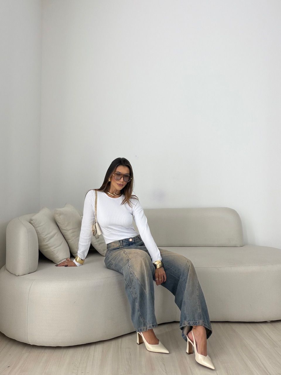CALÇA LUANA WIDE LEG RECORTES SUJINHA