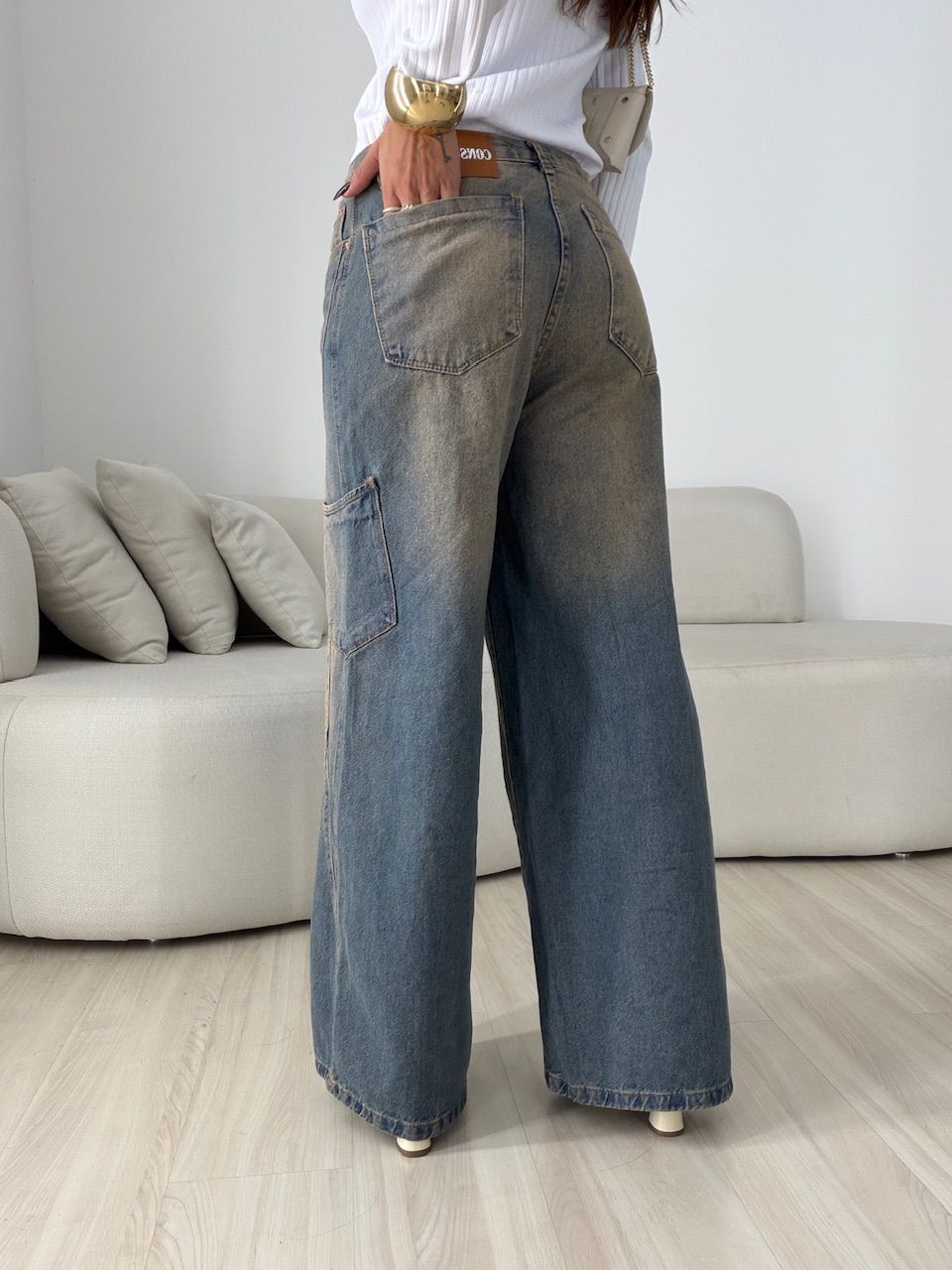 CALÇA LUANA WIDE LEG RECORTES SUJINHA