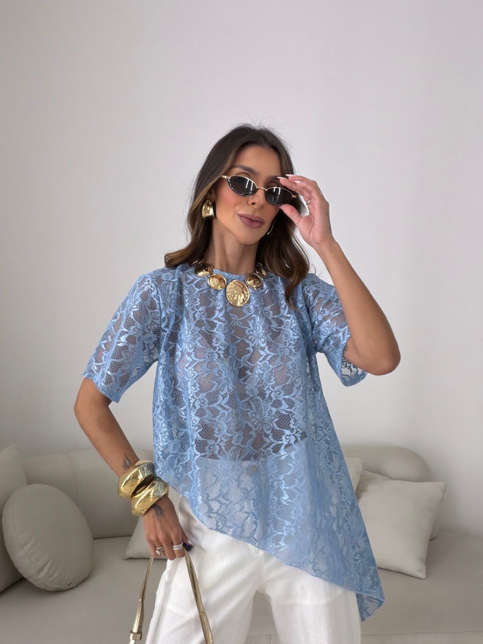 BLUSA ANGÉLICA RENDA ASSIMÉTRICA AZUL