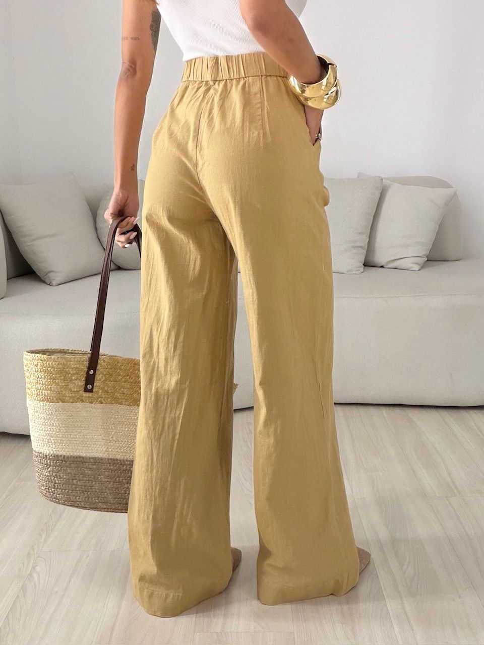CALÇA LILIANE BOTÃO NUDE