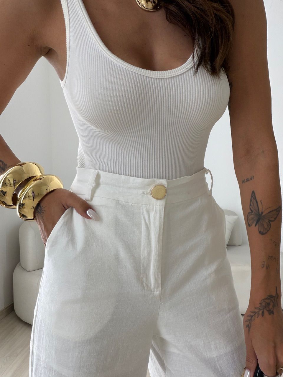 CALÇA LILIANE BOTÃO OFF