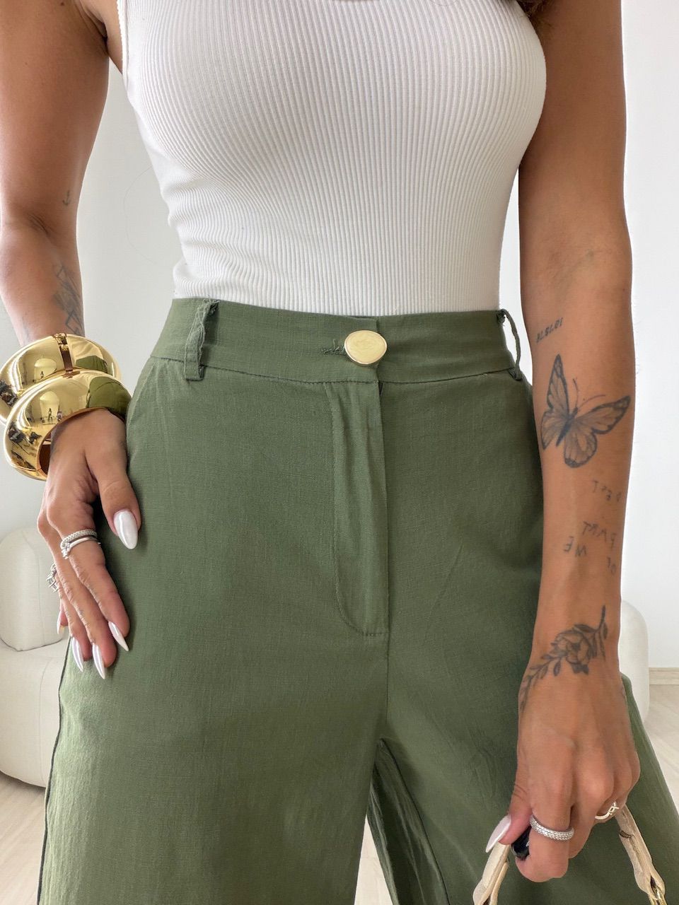 CALÇA LILIANE BOTÃO VERDE