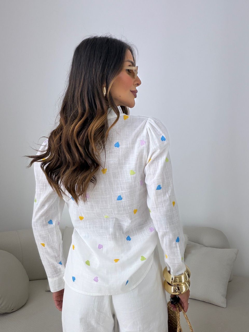 CAMISA BEATRIZ CORAÇÕES OFF