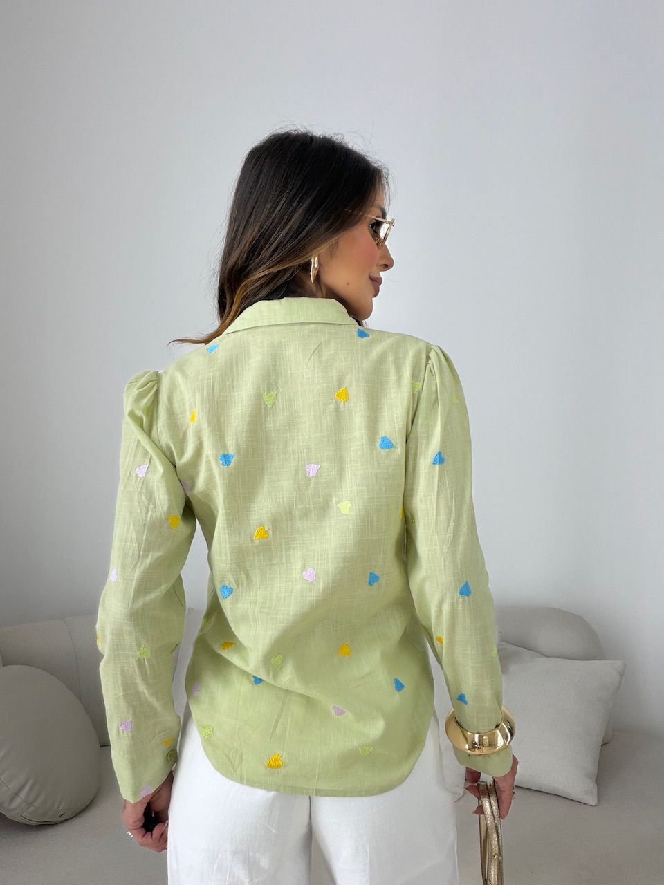 CAMISA BEATRIZ CORAÇÕES VERDE