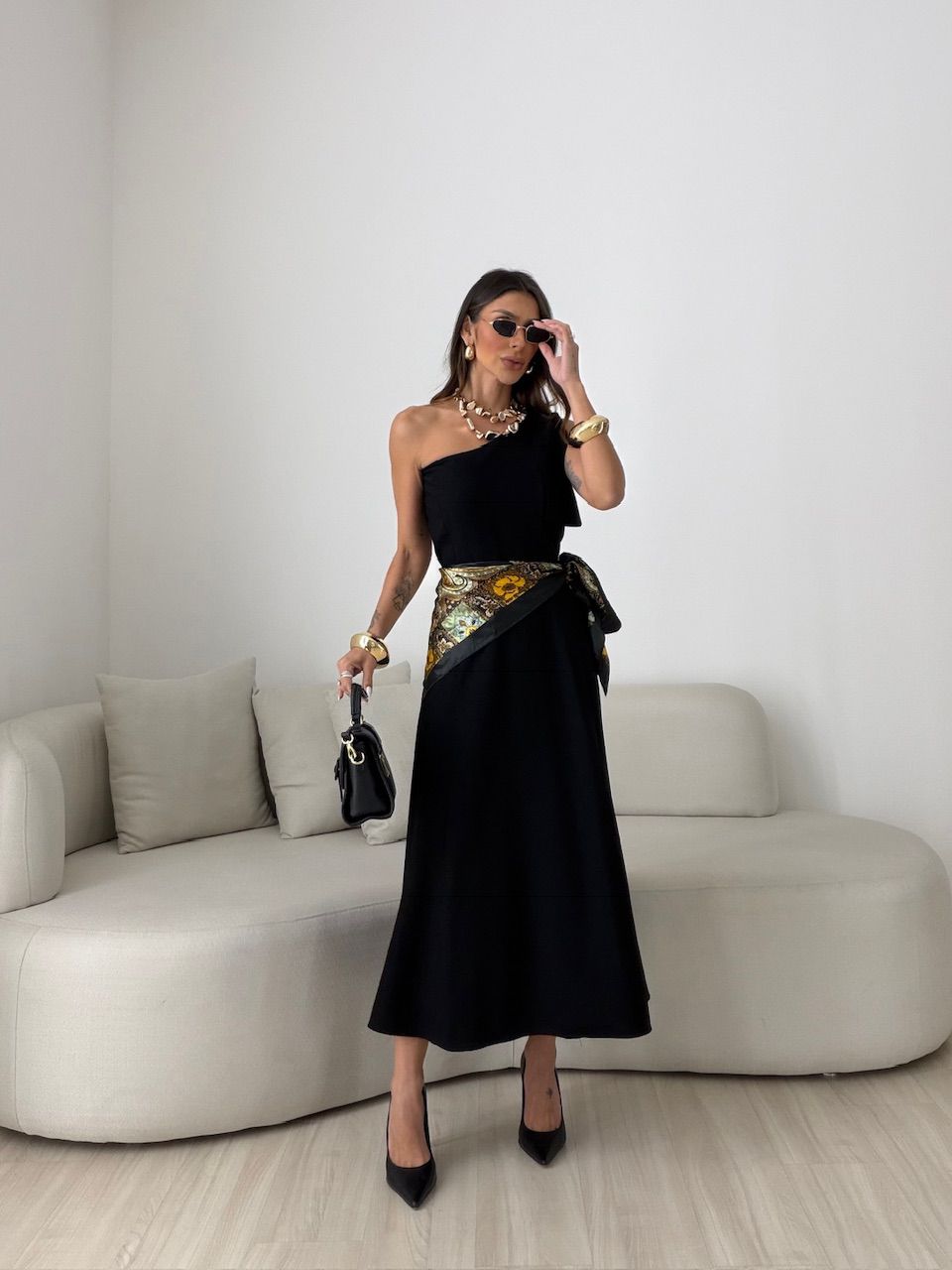 VESTIDO DÉBORA NULA MANGA PRETO