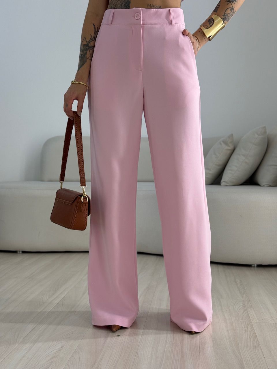 CONJUNTO LEONORA BLUSA ASSIMÉTRICA ROSA