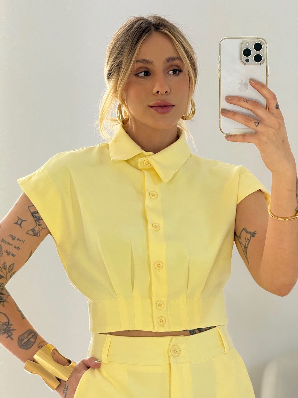 CONJUNTO RAFA CAMISA CROPPED AMARELO