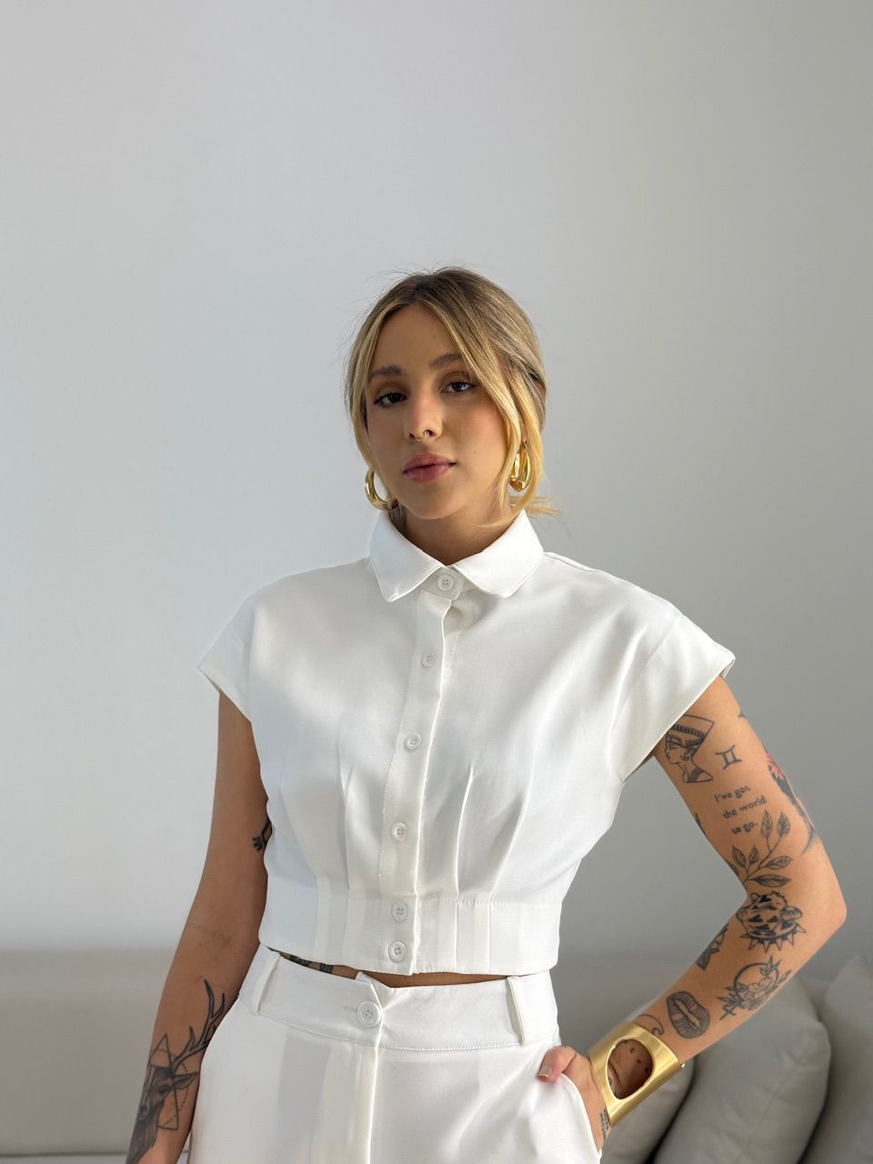 CONJUNTO RAFA CAMISA CROPPED OFF