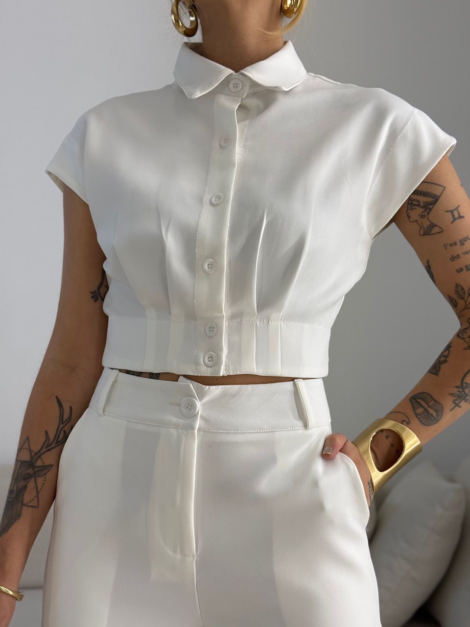 CONJUNTO RAFA CAMISA CROPPED OFF