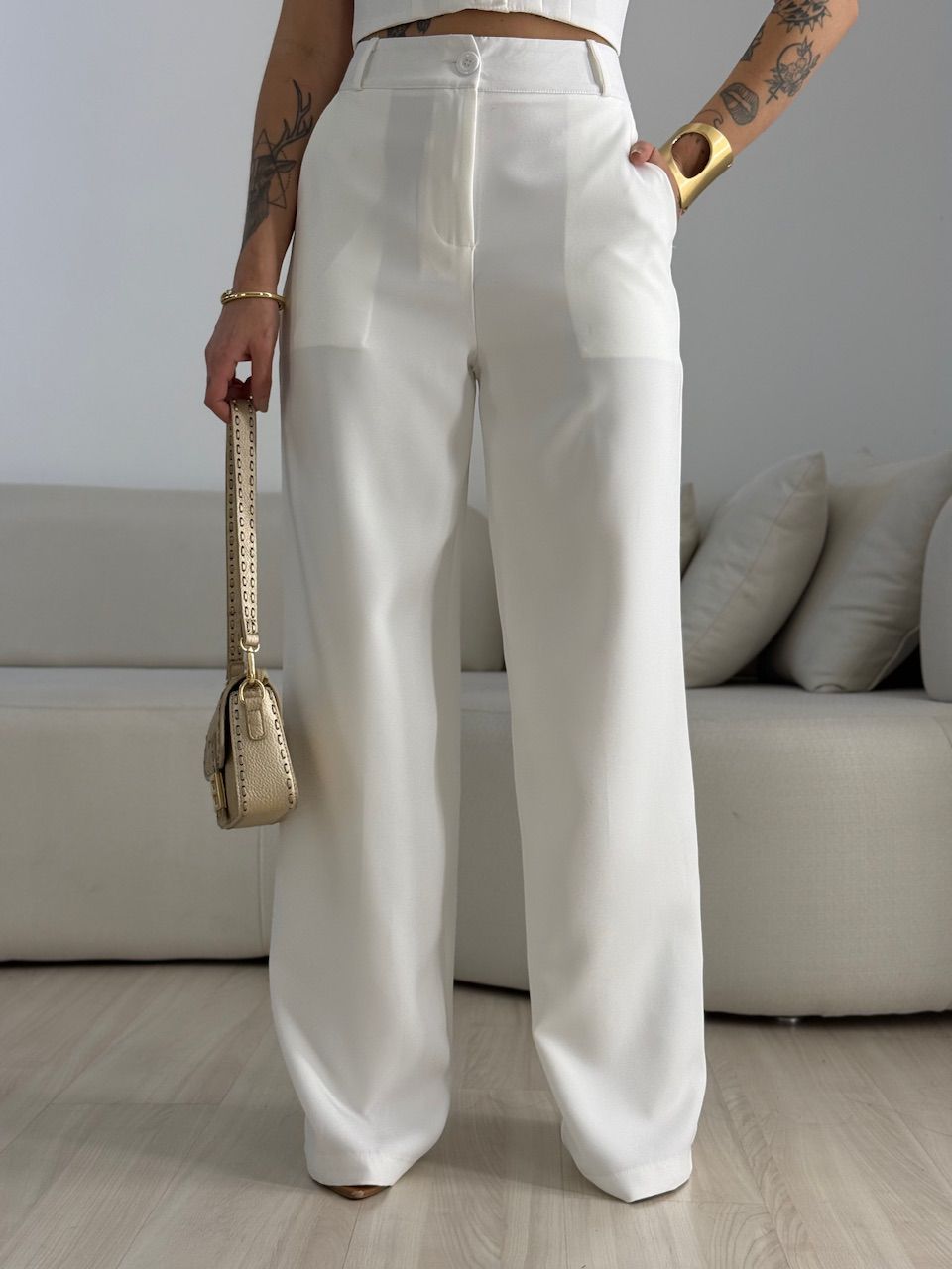 CONJUNTO RAFA CAMISA CROPPED OFF