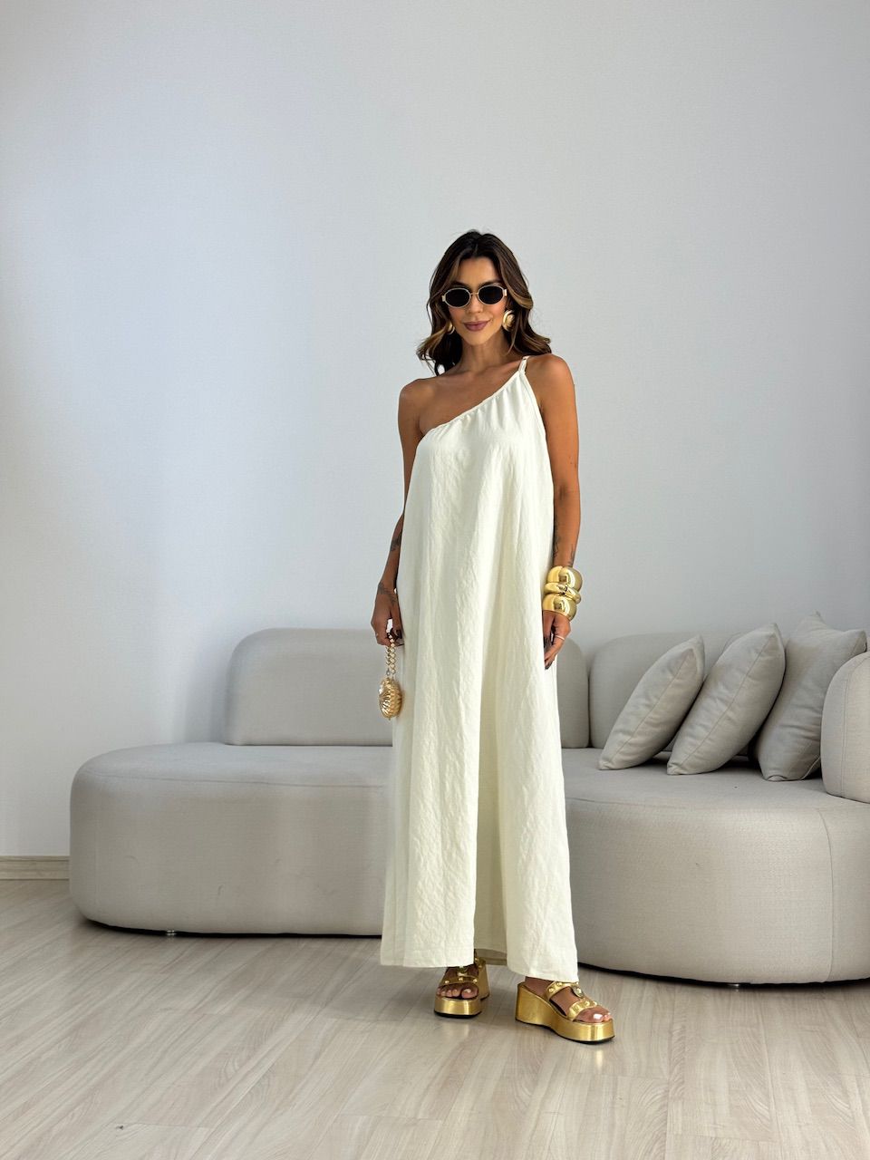 VESTIDO CLÉO NULA MANGA AREIA - 0070840110 - CAROLLA FERRARO