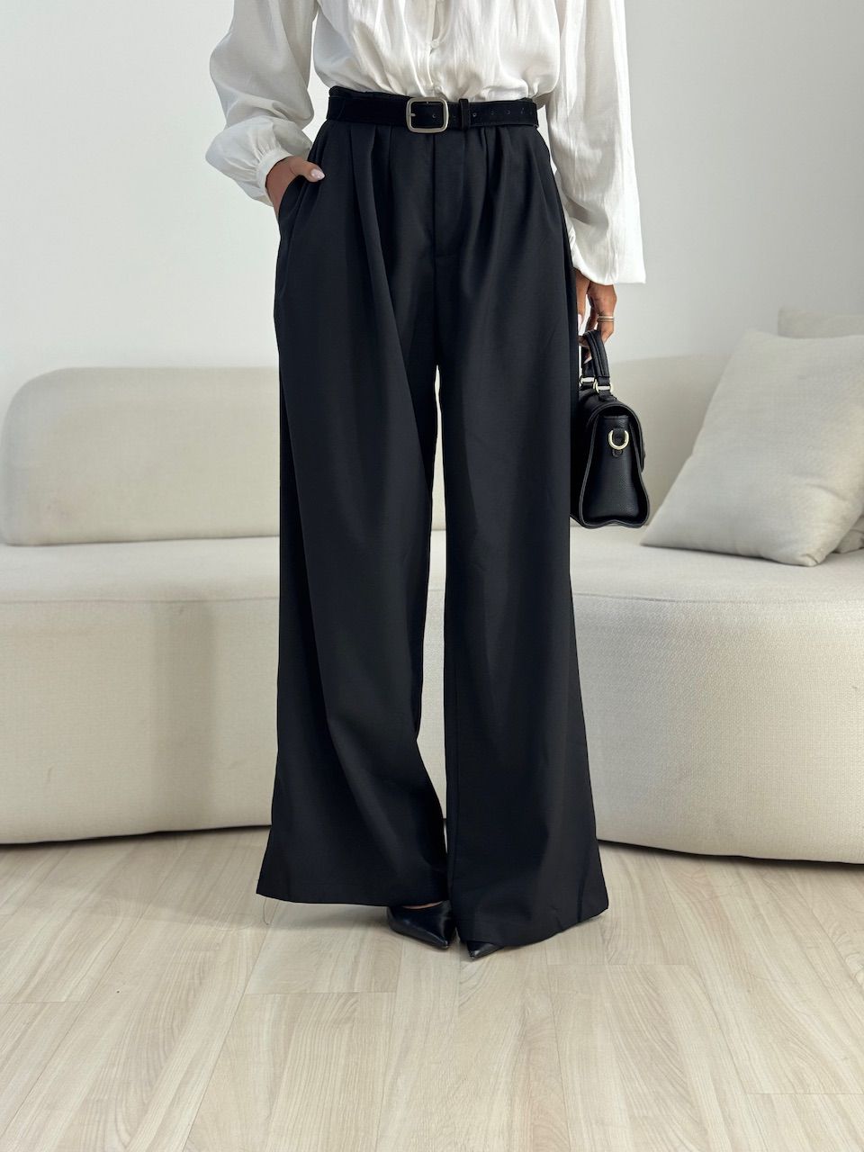 CALÇA PAULA CINTO PRETA