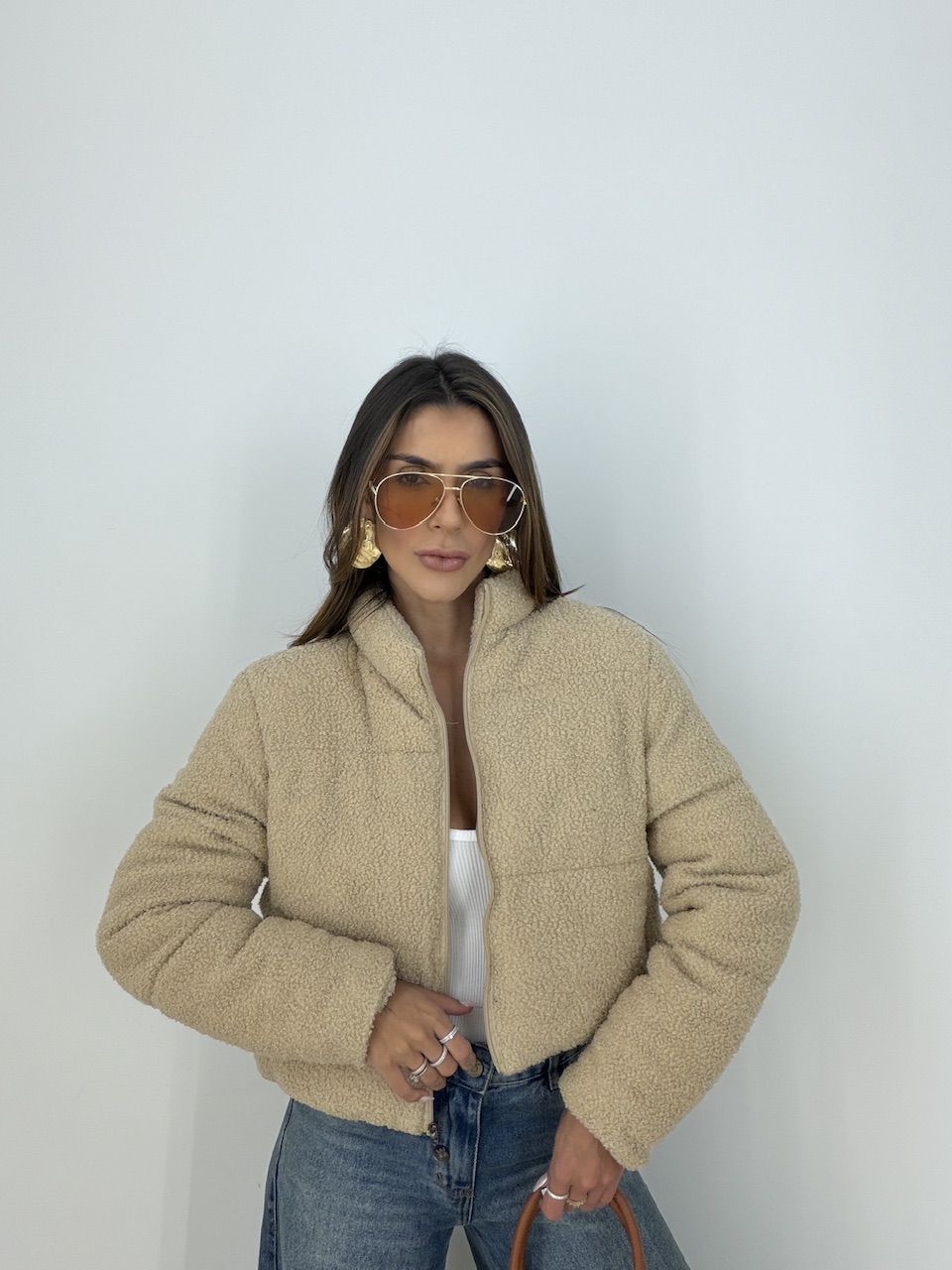 JAQUETA REBECA CARNEIRINHO AREIA