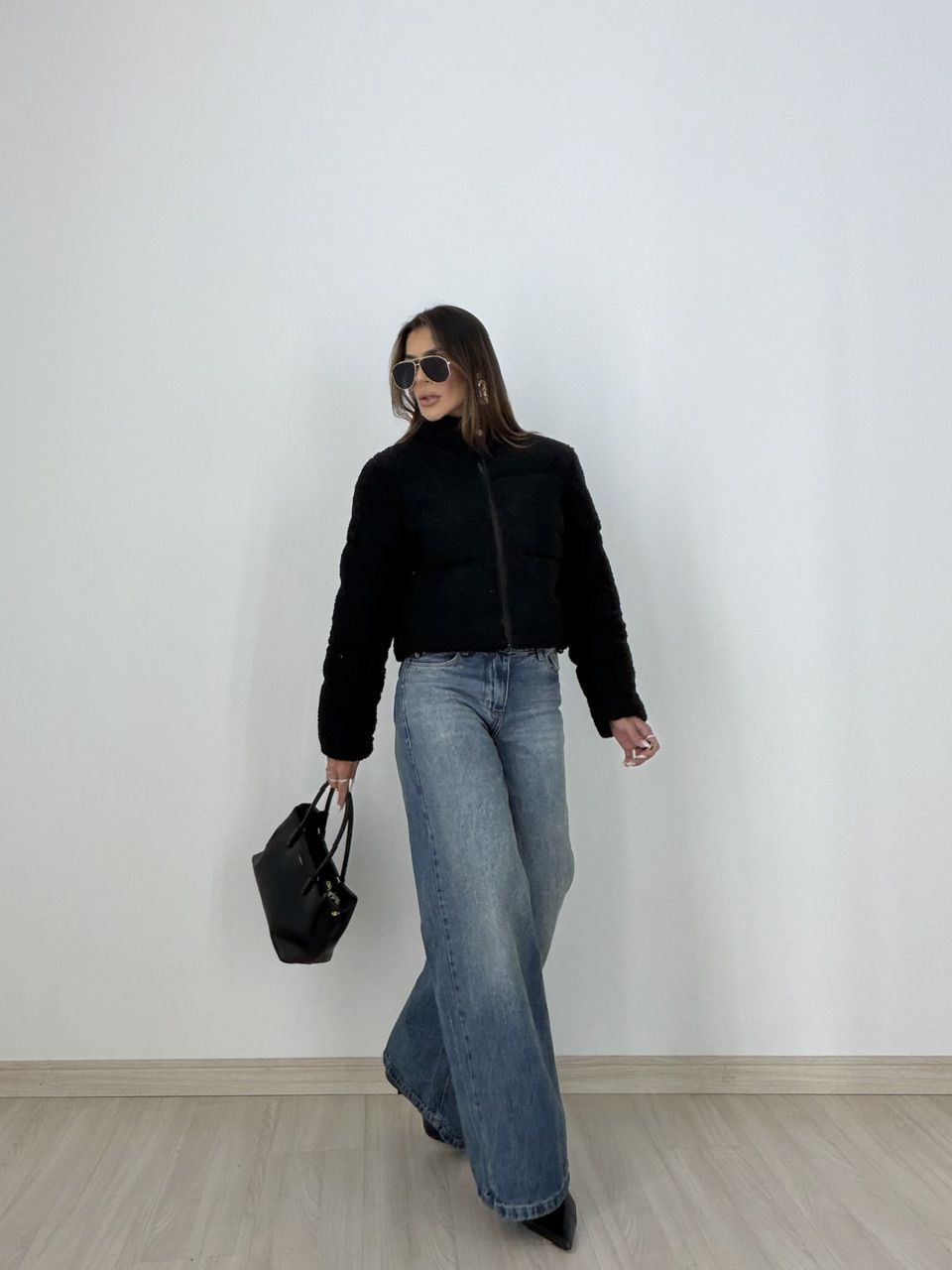 JAQUETA REBECA CARNEIRINHO PRETO