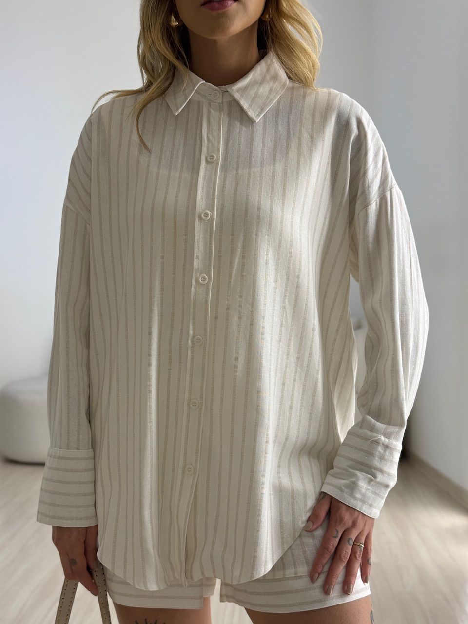 CAMISA GEANE LISTRAS OFF