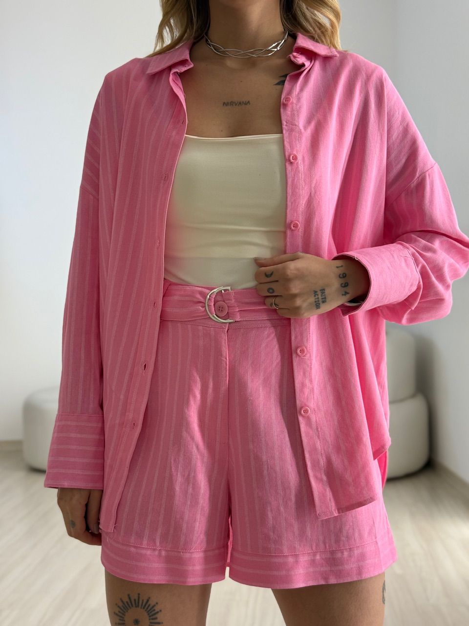 CAMISA GEANE LISTRAS ROSA