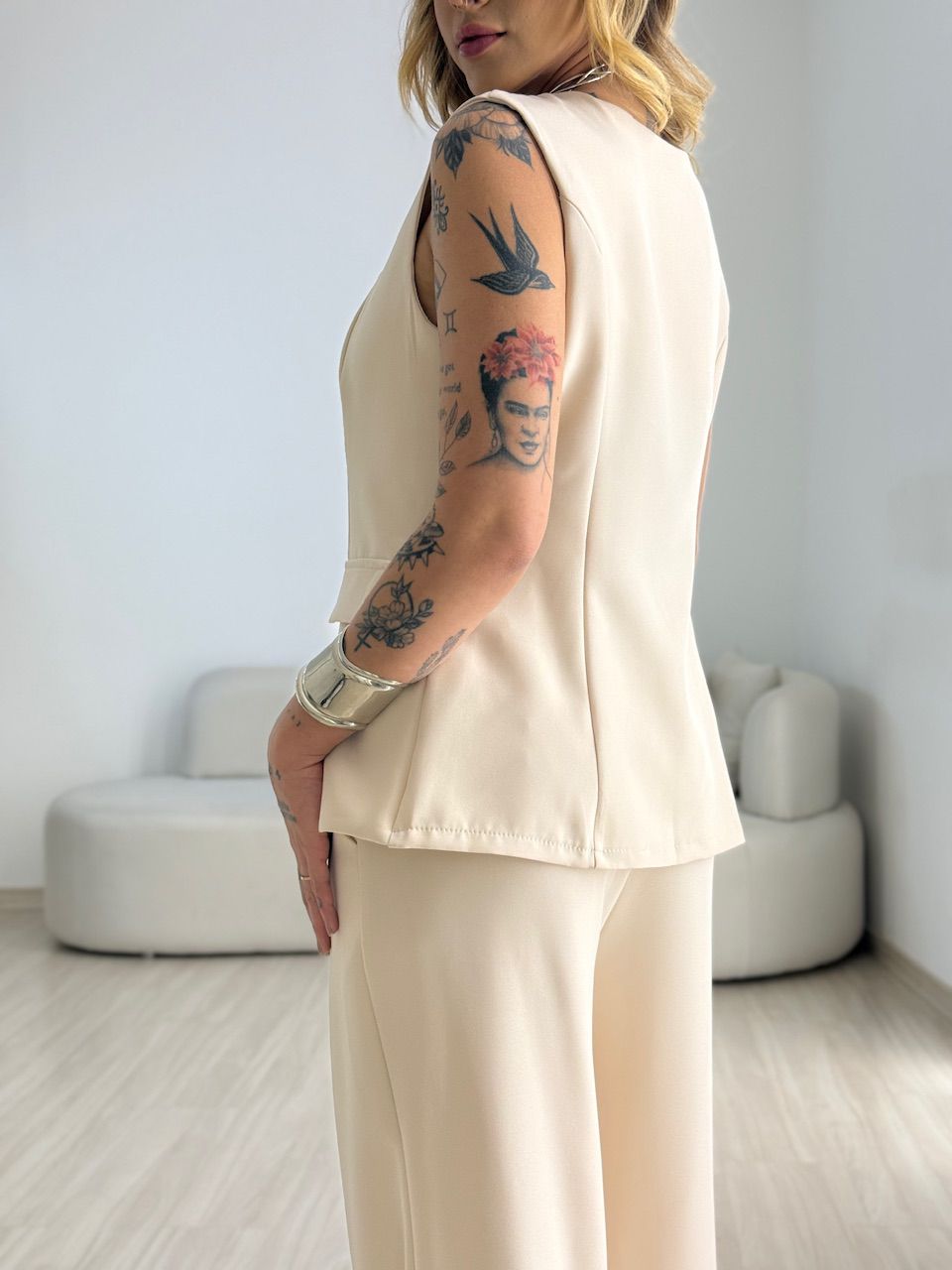 CONJUNTO ISABEL COLETE CALÇA AREIA