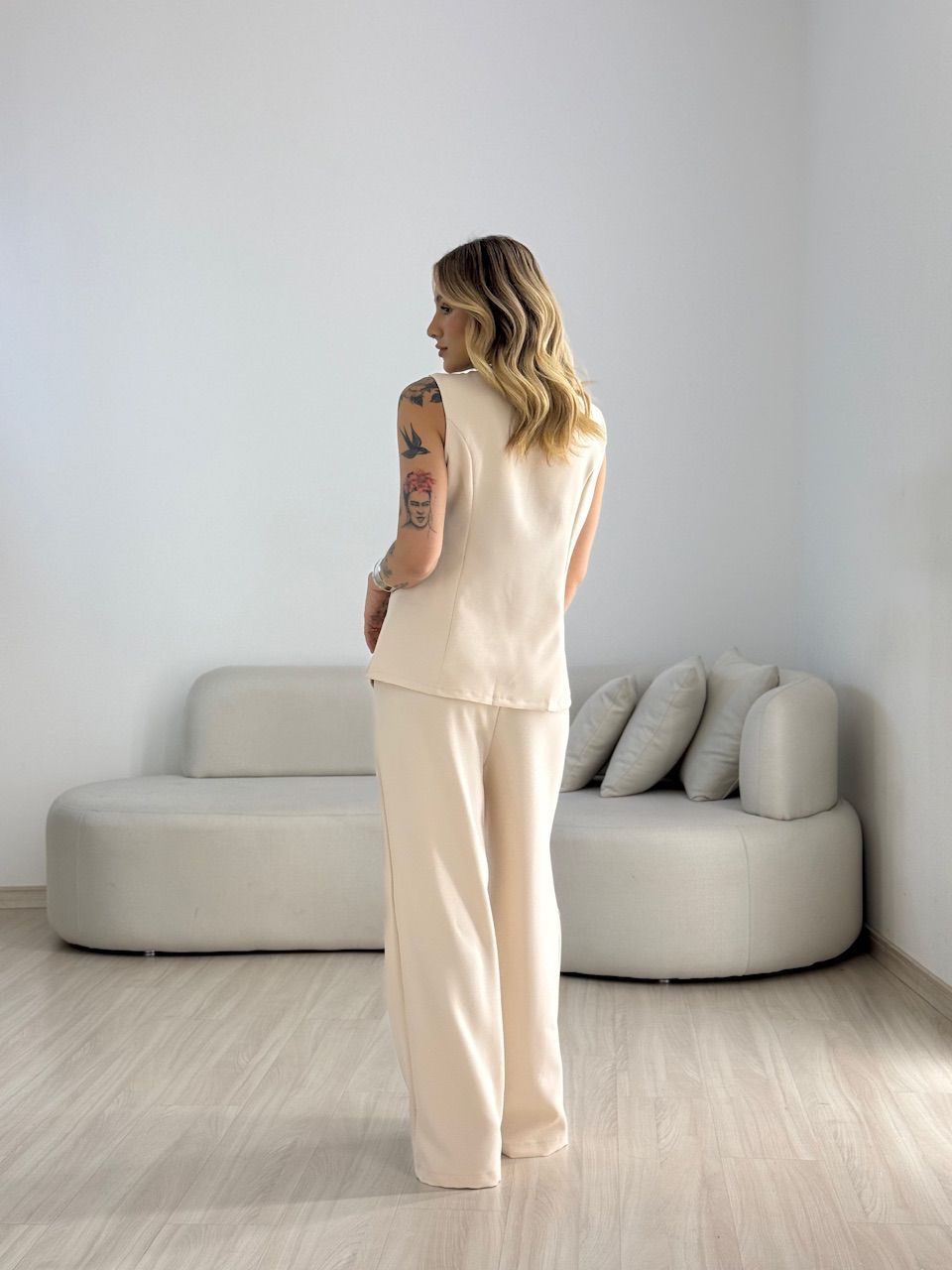 CONJUNTO ISABEL COLETE CALÇA AREIA