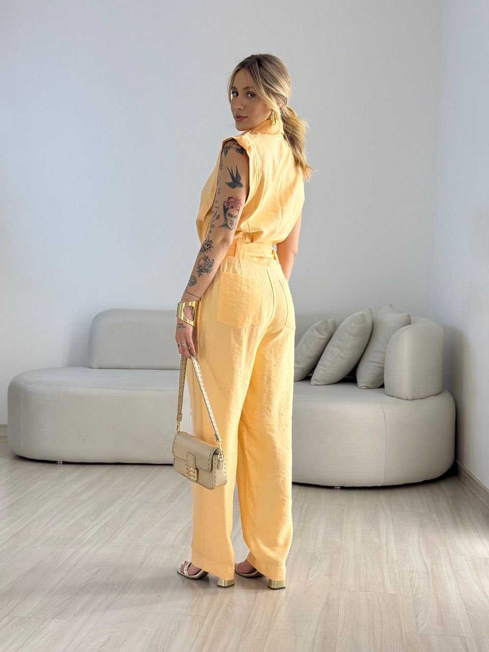 MACACÃO PRISCILA FAIXA LARANJA