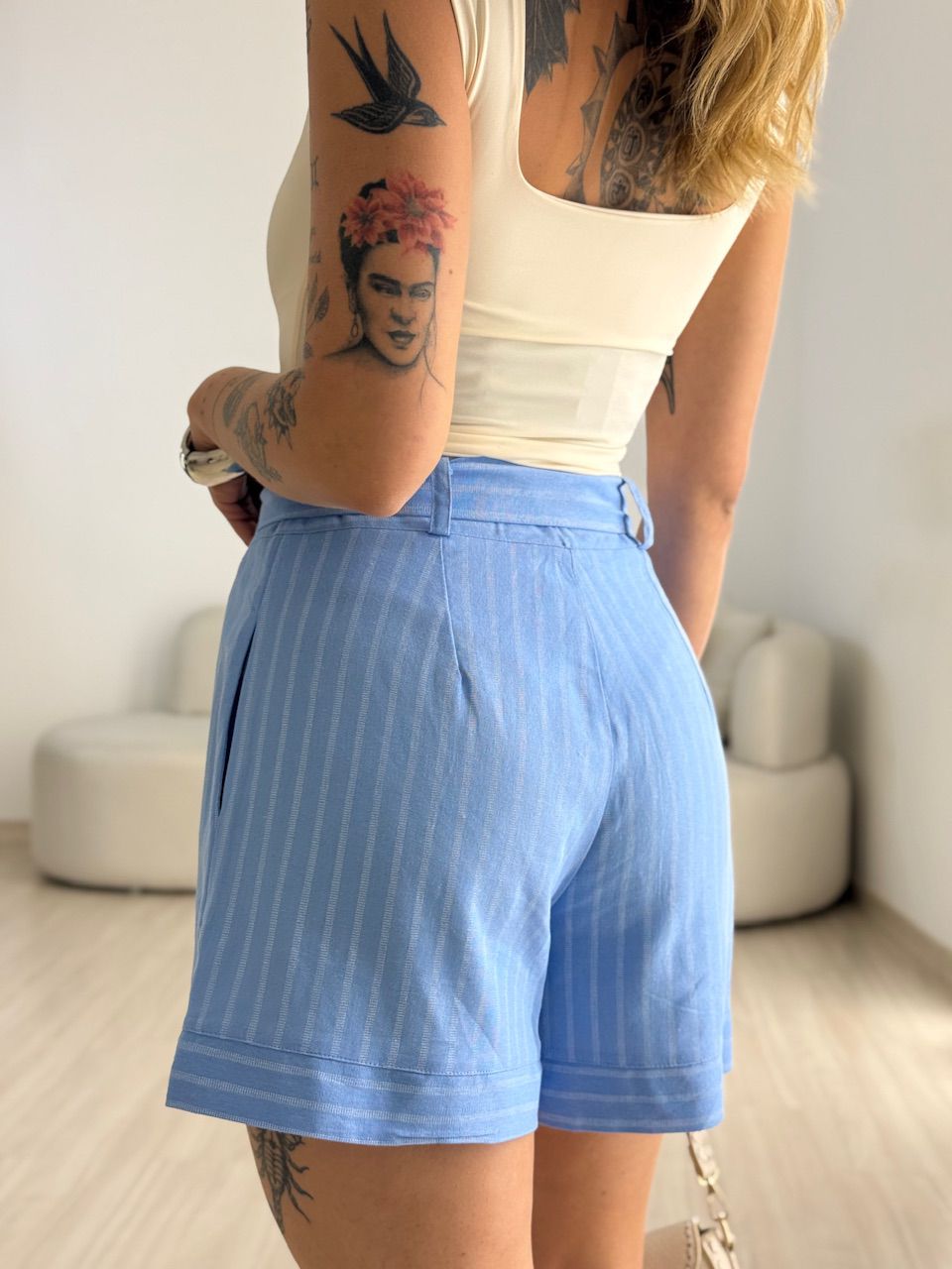 SHORT REGINA LISTRAS AZUL