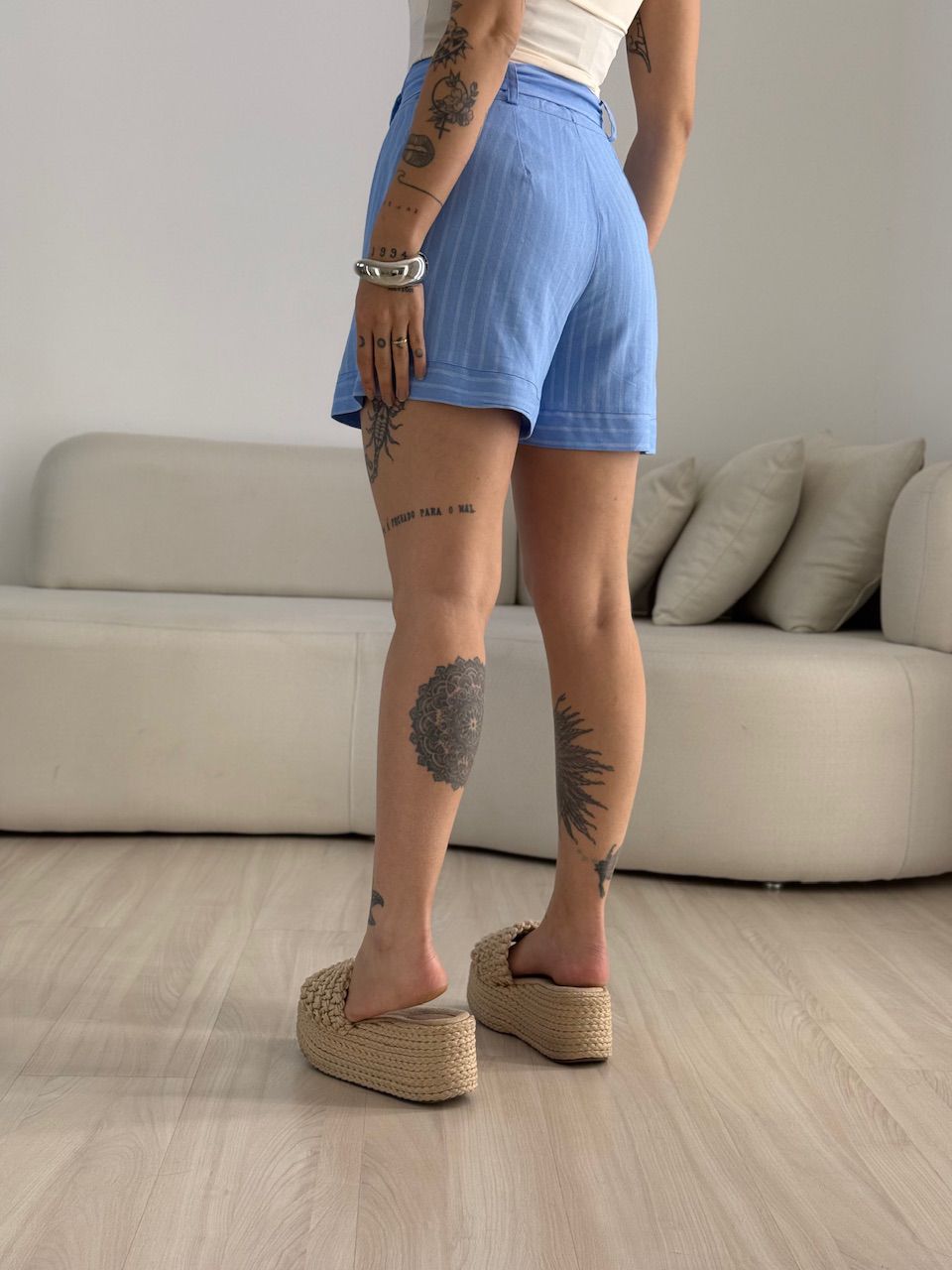 SHORT REGINA LISTRAS AZUL