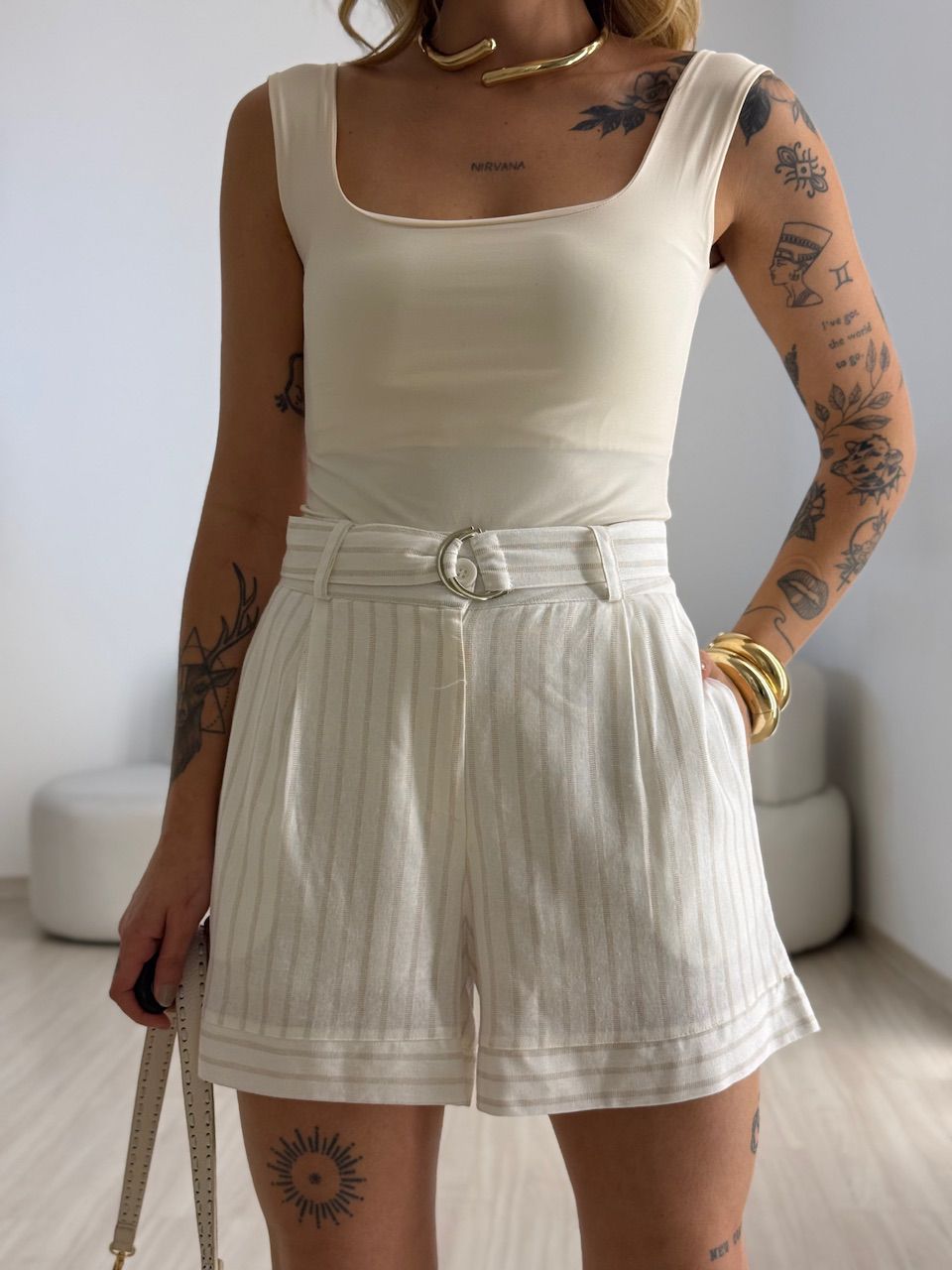 SHORT REGINA LISTRAS OFF